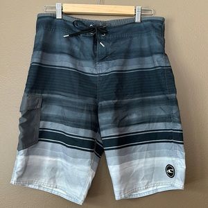 Mens O’neil board shorts; size 32